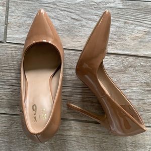 Mix No. 6 nude cognac tan faux patent shiny heels